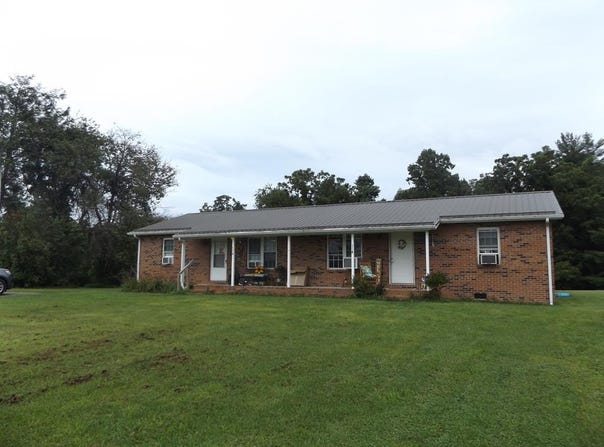 845 Coon Ridge Rd., Hillsville, VA 24343