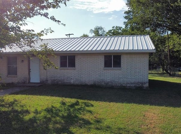 207 Jester Street, Coolidge, TX 76635