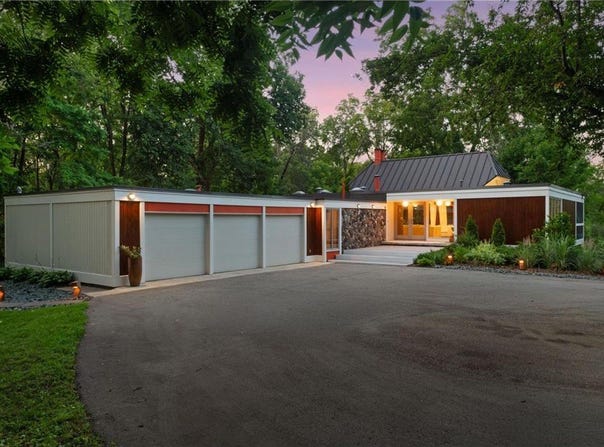 5 S Brown Road, Orono, MN 55356