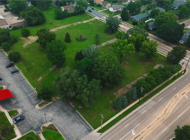 1845 W 5th Street, Winona, MN 55987