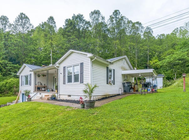 431 Park Hill Boulevard, West Liberty, KY 41472