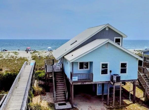 359 Ocean Boulevard W, Holden Beach, NC 28462