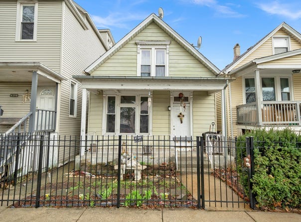 4208 S Artesian Avenue, Chicago, IL 60632