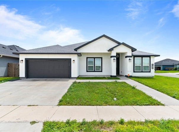 100 Speargrass, Odem, TX 78370
