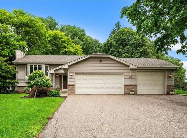 2520 Florida Avenue N, Golden Valley, MN 55427