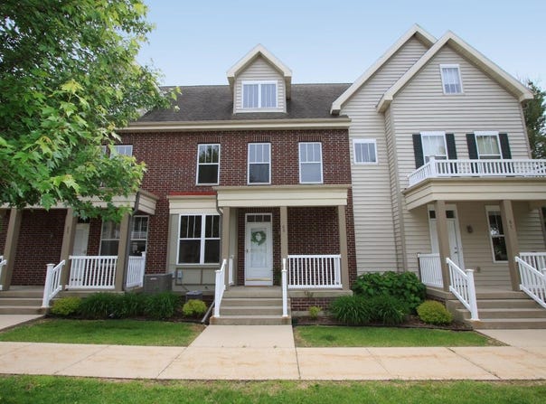 65 S Gardens Way, Fitchburg, WI 53711