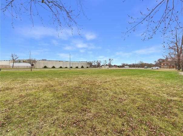 211 Second Street SE, Melrose, MN 56352