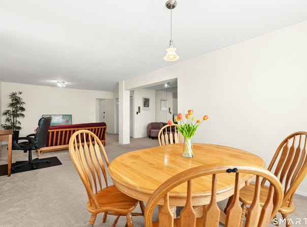 7 4th Street, Stamford, CT 06905
