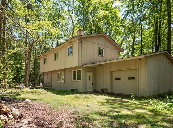 236 Gross Drive, Pocono Pines, PA 18350