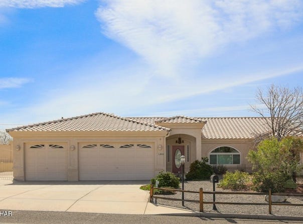 2624 Rainbow Ave N, Lake Havasu City, AZ 86403