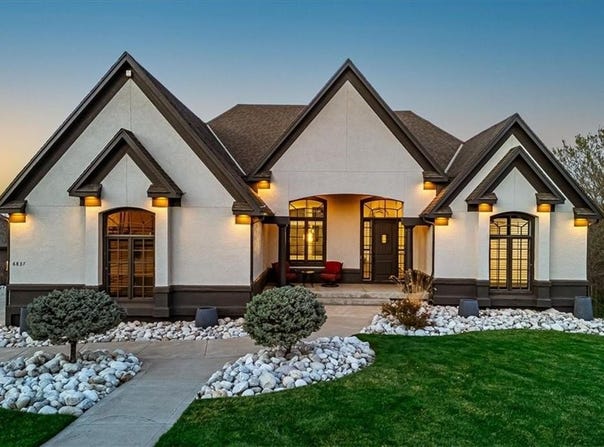 6837 N Myrtle Court, Gladstone, MO 64119