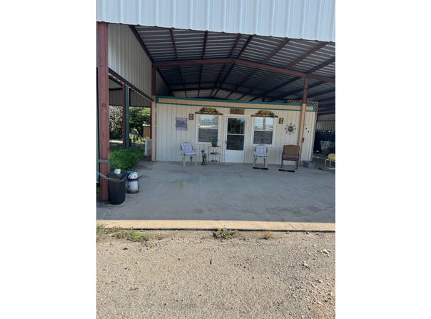 144 DeZavala, Brackettville, TX 78832