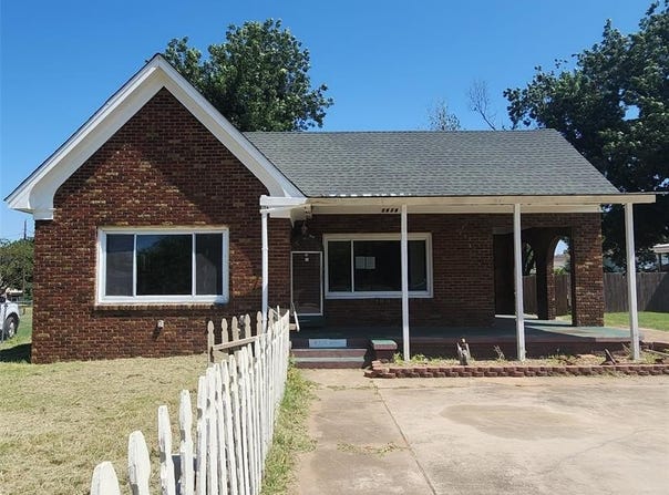 1414 W Iowa Avenue, Chickasha, OK 73018