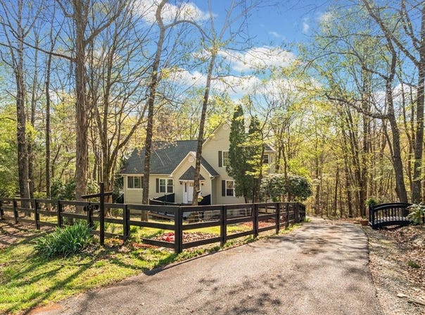 196 Beaver Lake Drive, Ellijay, GA 30540