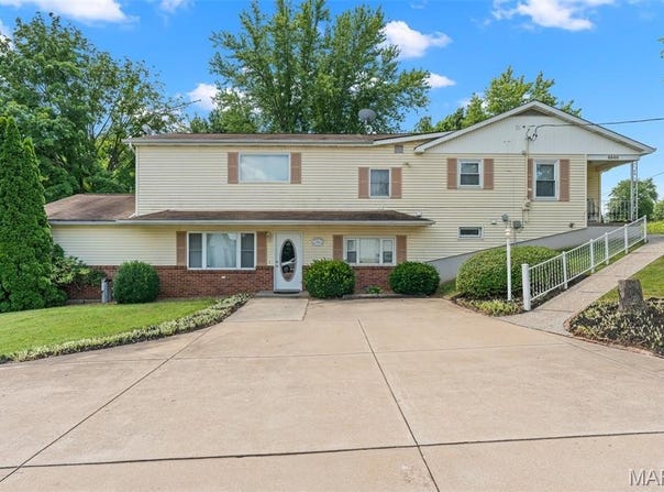 4840 S Point Road, Washington, MO 63090