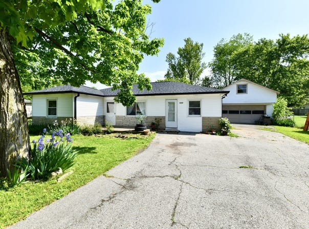 9325 N Friendship Drive, Taylorsville, IN 47280