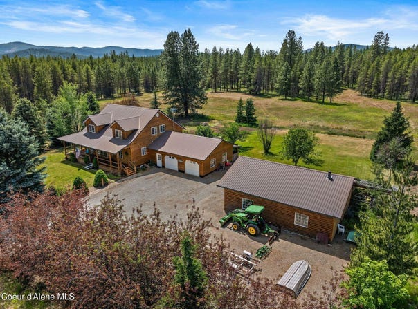 568 Meadowlark Ln, Oldtown, ID 83822