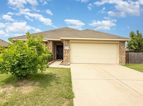 213 Longhorn Drive, Waxahachie, TX 75165