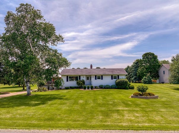 1320 Berlin Road, Huron, OH 44839
