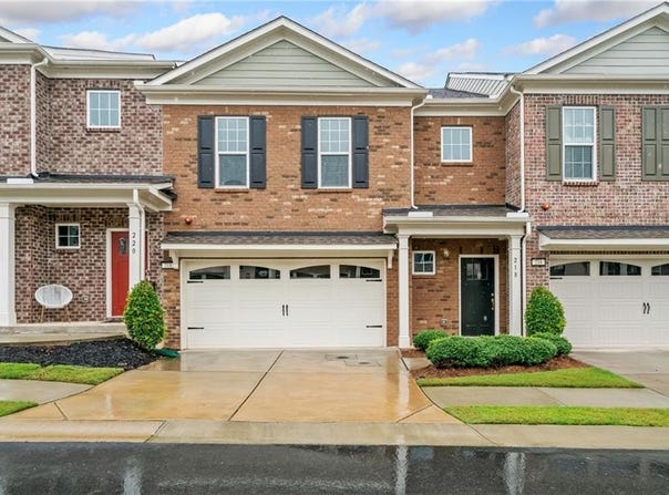 218 Ellis Lane, Woodstock, GA 30189