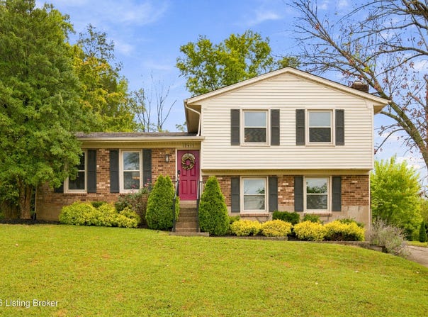 12411 Brookgreen Dr, Louisville, KY 40243