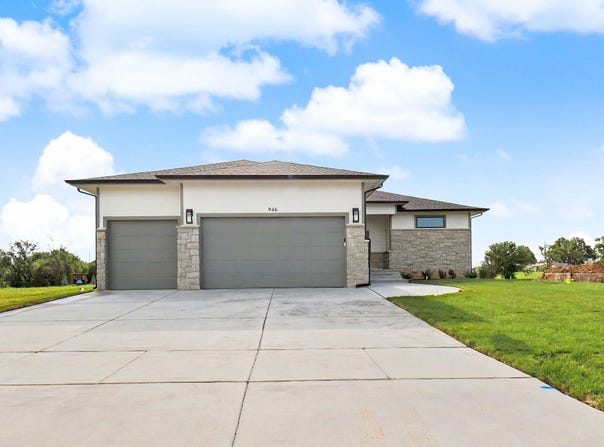 946 N Main, Goddard, KS 67052