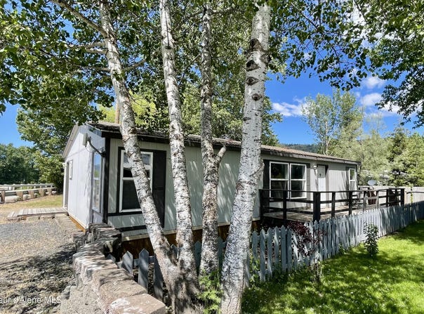 613 Riverdale Dr, St. Maries, ID 83861