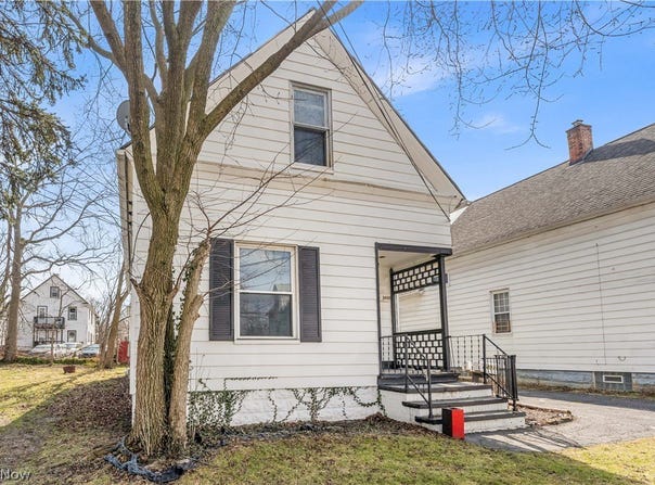 3401 Roanoke Avenue, Cleveland, OH 44109