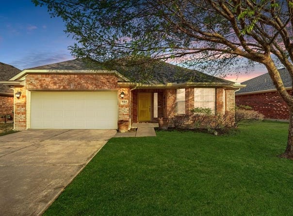 909 Horizon Ridge Circle, Little Elm, TX 75068