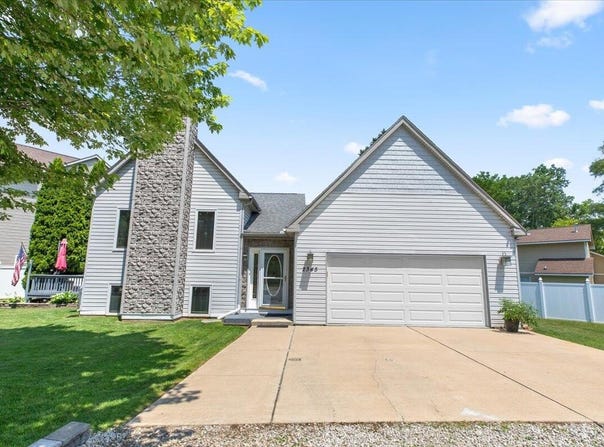 2345 Austin Drive, Novi, MI 48377
