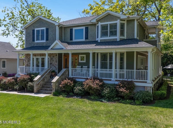 8 Monmouth Avenue, Rumson, NJ 07760