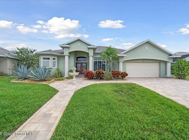 827 Thrasher Drive, Rockledge, FL 32955