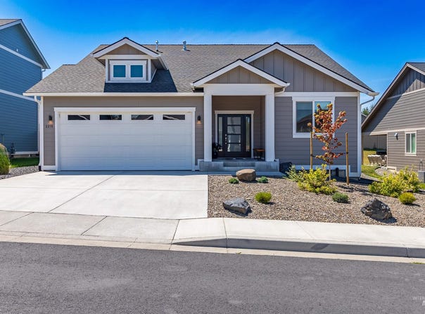 2215 E 3rd Street, Moscow, ID 83843