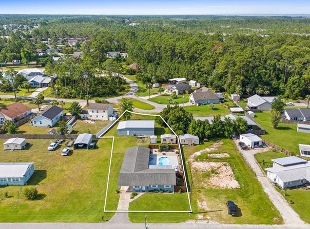108 Monica Dr, Port St. Joe, FL 32456