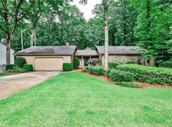 2528 Chimney Springs Drive, Marietta, GA 30062