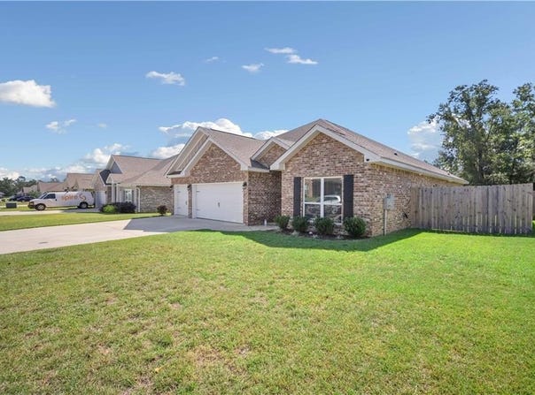 3369 Woodlands Drive, Saraland, AL 36571