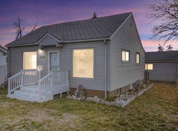 729 N 11th Ave, Buhl, ID 83316