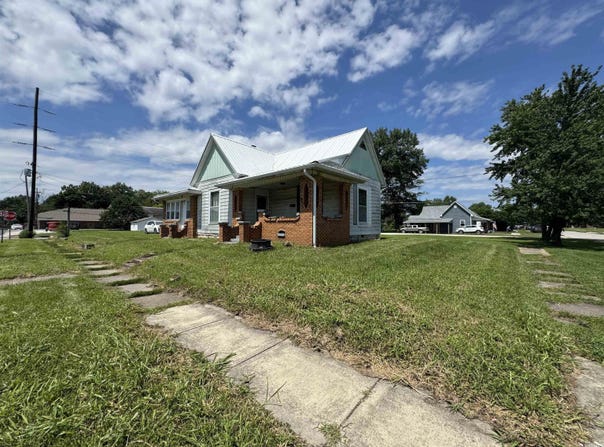 410 NW 4th Street, Linton, IN 47441