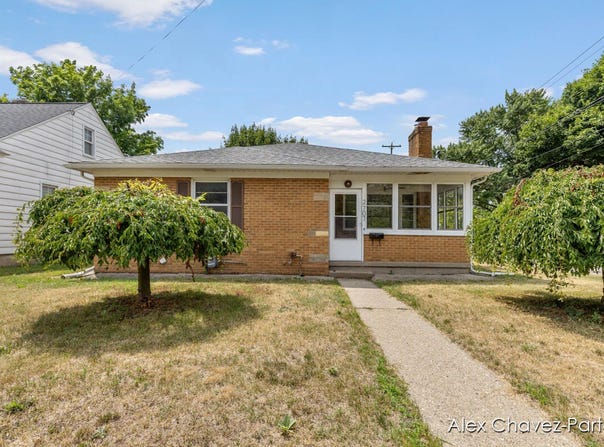 2707 Byron Center Avenue SW, Wyoming, MI 49519