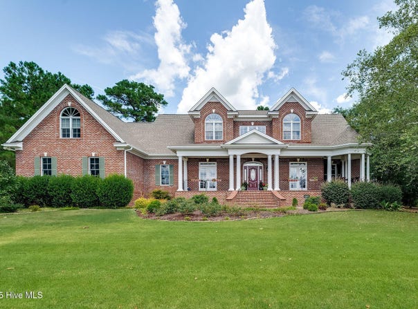 249 Maple Creek Drive, Wallace, NC 28466