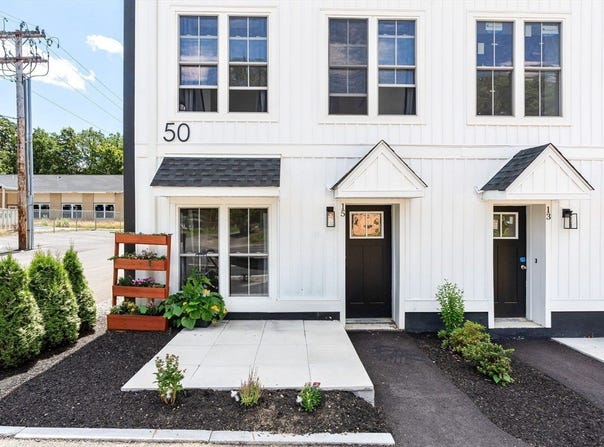 50 Frankfort St, Fitchburg, MA 01420
