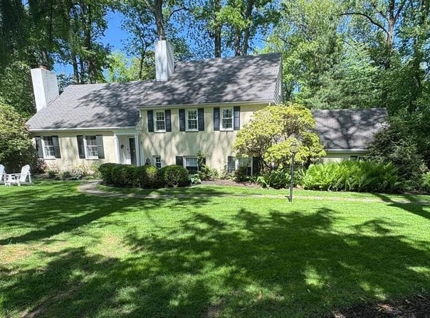 290 FOREST HILLS CIRCLE, DEVON, PA 19333