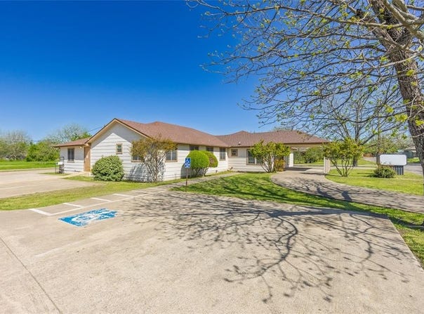 111 N Johnson Street, Farmersville, TX 75442
