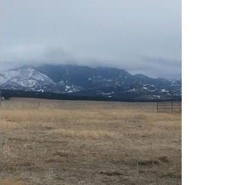 1 Laurel Esterbrook Street, Esterbrook, WY 82633