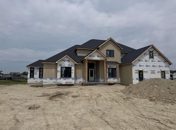 17727 Castlefeane Court, Leo, IN 46765