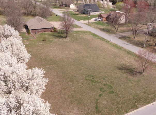 404 E 2nd Terrace, Lamar, MO 64759