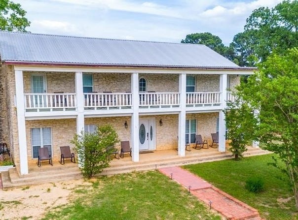 182 Little Ranch RD, Red Rock, TX 78662