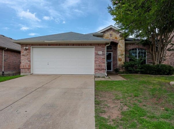 1005 Comfort Drive, Forney, TX 75126