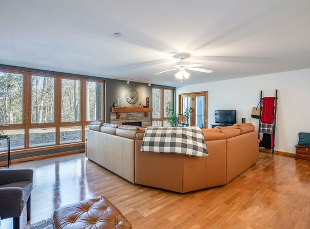 1 Dogwood Trail, Wisconsin Dells, WI 53965