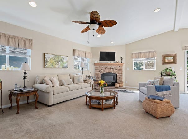 945 Ward Drive, SANTA BARBARA, CA 93111